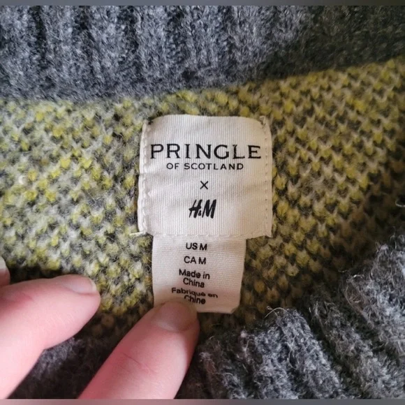 Pringle of Scotland & H&M Knit Sweater- Medium - Picture 4 of 4
